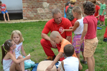 ZUCHY 2012 – WOPR na zamkowym dziedzińcu