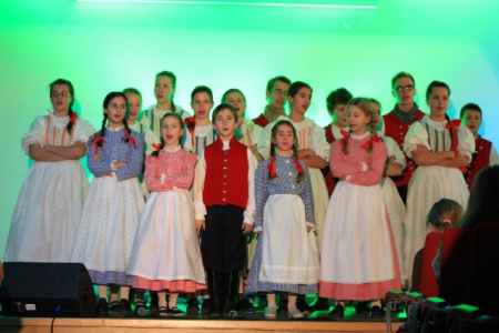 Tradycje i zwyczaje związane ze świętami Bożego Narodzenia...