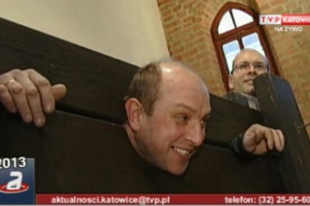 Miłośnicy historii z Zamościa zwiedzili raciborski Zamek – relacja telewizyjna