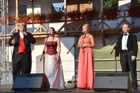 „Operetka na wesoło” - gala operetkowa już wkrótce na zamkowym dziedzińcu