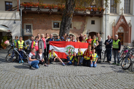 Uczestnicy 51. Rajdu Szlakiem Husarii po Ziemi Raciborskiej dotarli na Zamek Piastowski