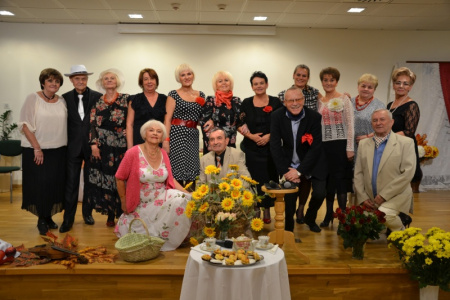 „Prywatka u Seniorów” – program rozrywkowy na zamku