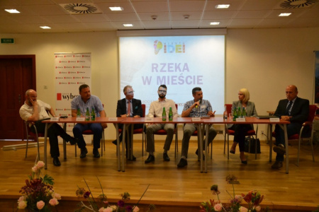 Konferencja „MIASTA IDEI – RACIBÓRZ” na zamku za nami