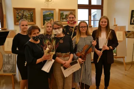 „Poza horyzontem” - wernisaż malarstwa Marii Kucharskiej za nami