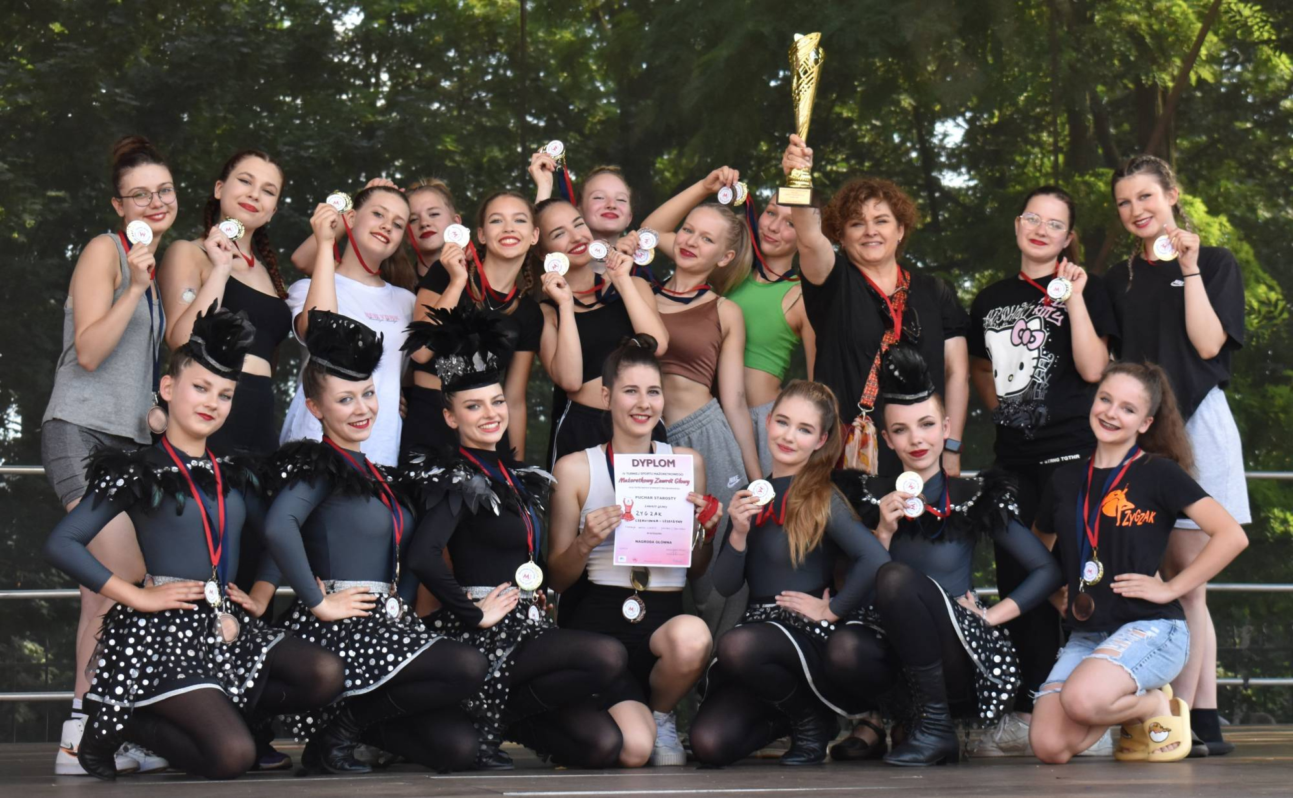 Nagrodzone uczestniczki Mażoretkowego Zawrotu Głowy