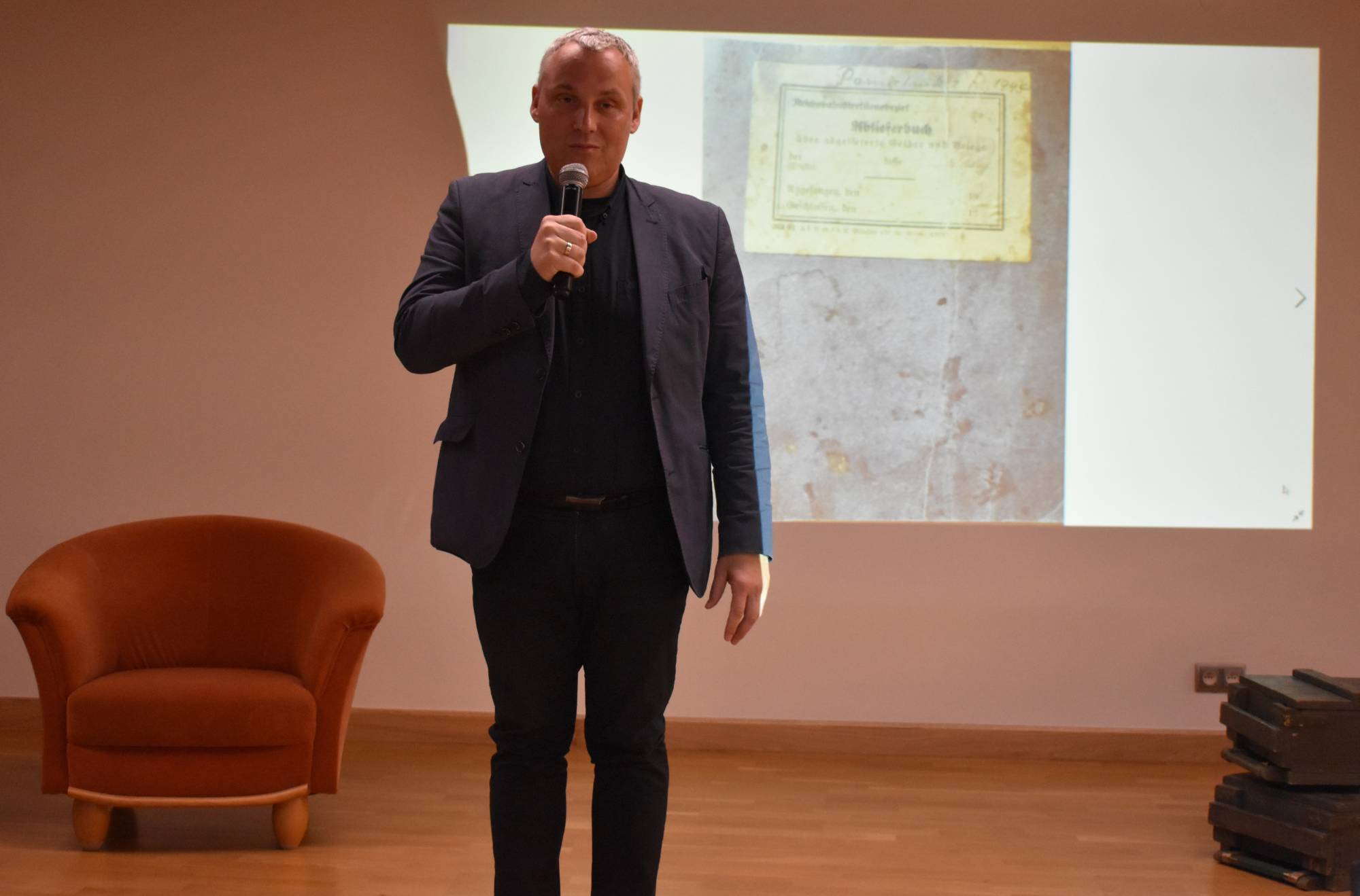 Janusz Mokrosz - autor prelekcji na Zamku Piastowskim