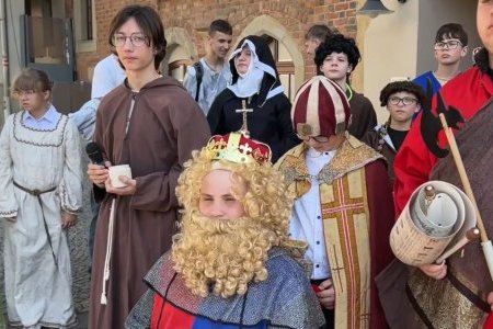 Koronacja Bolesława Chrobrego na zamku w Raciborzu [WIDEO]