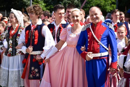 Zamek Piastowski sercem święta kultur – Powiat Raciborski celebruje różnorodność