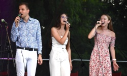„Ta nasza młodość” - koncert inaugurujący obchody 30-lecia działalności Zespołu Wokalnego „MIRAŻ” (26)