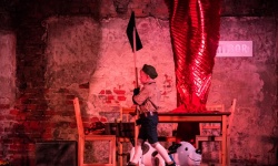 Teatr Midraszowy Chłopiec z zapałkami