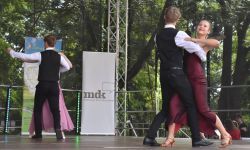 Taneczne podsumowanie roku szkolnego na zamkowej scenie (10)