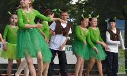 Taneczne podsumowanie roku szkolnego na zamkowej scenie (23)