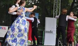 Taneczne podsumowanie roku szkolnego na zamkowej scenie (26)