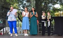 Ponad tysiąc mażoretek na Zamku Piastowskim w Raciborzu (1)