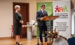 Jubileusz 10-lecia Stowarzyszenia SPEKTRUM. Konferencja na Zamku Piastowskim (13)