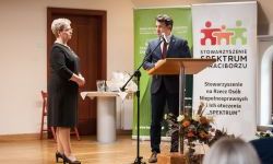 Jubileusz 10-lecia Stowarzyszenia SPEKTRUM. Konferencja na Zamku Piastowskim (15)