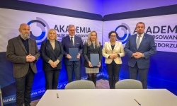 Zawiązano współpracę Akademii Nauk Stosowanych z Zamkiem Piastowskim (1)