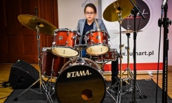 Muzyczne talenty na scenie Zamku Piastowskiego. Koncert uczniów ogniska muzycznego Fulnart (7)