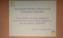 Stypendia Prezesa Rady Ministrów wręczone na Zamku Piastowskim (1)