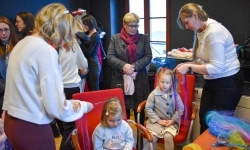 Bajkowy Zamek w Raciborzu: tłumy gości i świąteczne atrakcje (19)