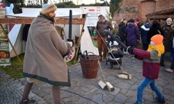 Bajkowy Zamek w Raciborzu: tłumy gości i świąteczne atrakcje (11)
