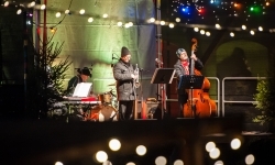 Jazzowa sobota i wiedeńska niedziela pełna zabaw. Trwa jarmark na Zamku Piastowskim (13)