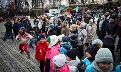 Niedziela na zamku na Zamku Piastowskim w Raciborzu: maszyny z klocków, zumba i koncerty (2)