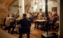 Gospelblues evening w raciborskim Zamku Piastowskim. Fani bluesa wypełnili piwnicę słodowni (15)
