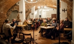 Gospelblues evening w raciborskim Zamku Piastowskim. Fani bluesa wypełnili piwnicę słodowni (2)