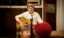Gospelblues evening w raciborskim Zamku Piastowskim. Fani bluesa wypełnili piwnicę słodowni (11)