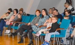 Muzyczna podróż do świata bajek na raciborskim zamku (17)