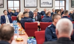 Policja skorzystała z gościnności Powiatu Raciborskiego – roczna odprawa w Zamku Piastowskim (10)
