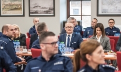 Policja skorzystała z gościnności Powiatu Raciborskiego – roczna odprawa w Zamku Piastowskim (15)