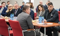 Policja skorzystała z gościnności Powiatu Raciborskiego – roczna odprawa w Zamku Piastowskim (5)