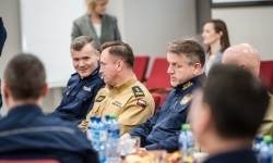 Policja skorzystała z gościnności Powiatu Raciborskiego – roczna odprawa w Zamku Piastowskim (2)