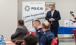 Policja skorzystała z gościnności Powiatu Raciborskiego – roczna odprawa w Zamku Piastowskim (4)