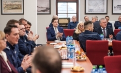 Policja skorzystała z gościnności Powiatu Raciborskiego – roczna odprawa w Zamku Piastowskim (9)
