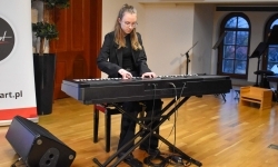 Wiosenny koncert uczniów Fulnart na Zamku Piastowskim (11)