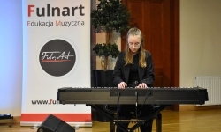 Wiosenny koncert uczniów Fulnart na Zamku Piastowskim (12)