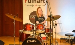 Wiosenny koncert uczniów Fulnart na Zamku Piastowskim (13)