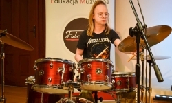 Wiosenny koncert uczniów Fulnart na Zamku Piastowskim (14)