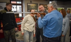 Zapachy lasu i militaria na Zamku Piastowskim. Zamkowa niedziela z przyrodą i historią (16)