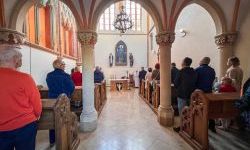 Comiesięczna msza w kaplicy zamkowej nawiązała do 1000-lecia koronacji Bolesława Chrobrego (1)