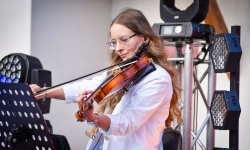 „Tyle słońca w całym mieście” – wiosenny koncert rozbrzmiał na Zamku Piastowskim w Raciborzu (19)