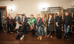 Ciemna noc duszy – wernisaż prac Jolanty Krzyżek na zamku (2)
