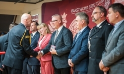 Dzień Strażaka 2025. Uroczystości powiatowe na Zamku Piastowskim w Raciborzu (14)