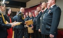 Dzień Strażaka 2025. Uroczystości powiatowe na Zamku Piastowskim w Raciborzu (1)