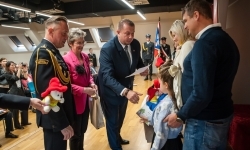 Dzień Strażaka 2025. Uroczystości powiatowe na Zamku Piastowskim w Raciborzu (8)