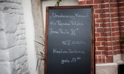 Urodzinowy Koncert dla Jana Pawła II w Kaplicy Zamkowej (10)