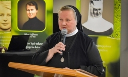 Zamek Piastowski przestrzenią dla sacrum. IV Dni Dulcissimiańskie poświęcone s. Dulcissimie (15)